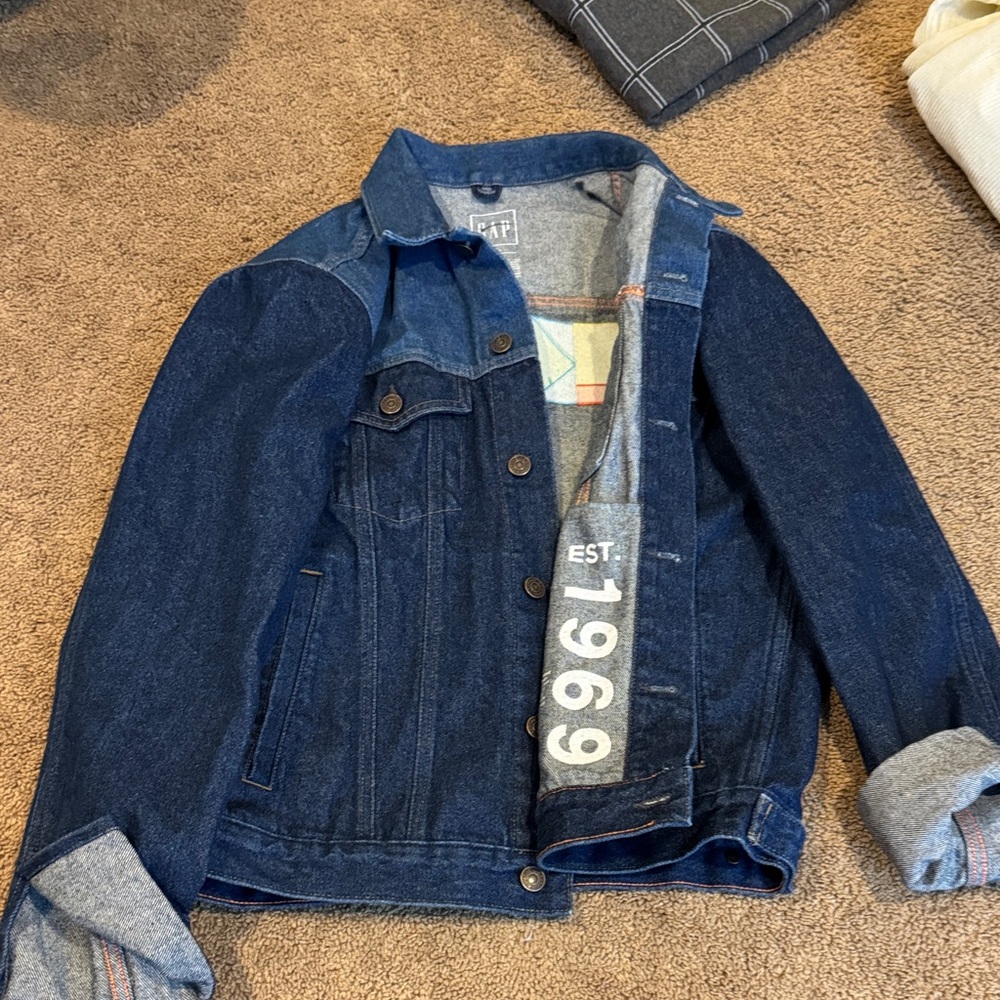 GAP Dark Blue Denim Jacket with Graphic Interior